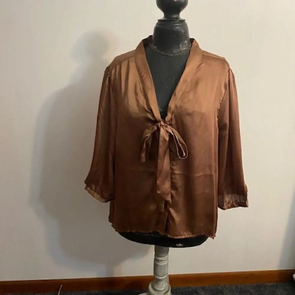 Carole Little Woman Brown button-down top w/tie, size 3X